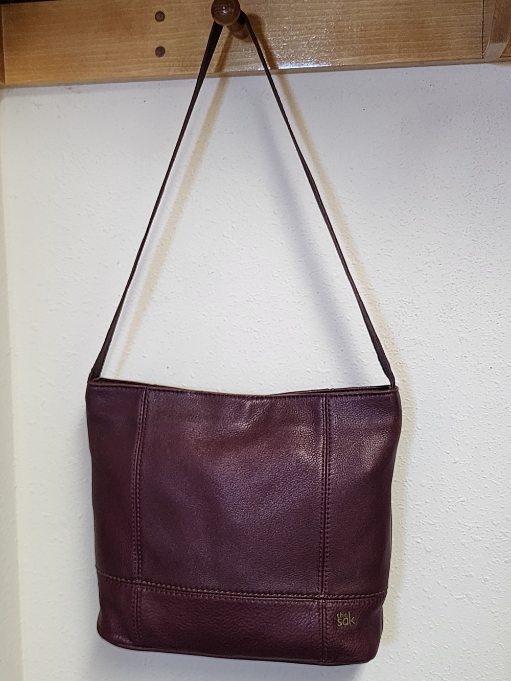 The Sak Women's Leather Shoulder Bag in Black Cherry